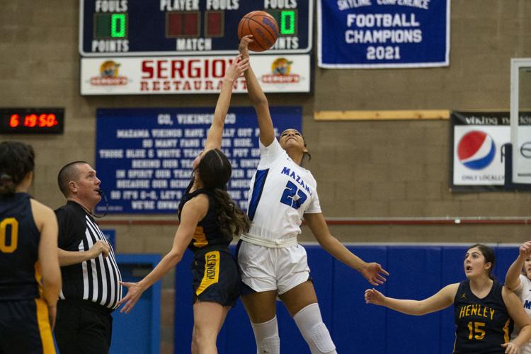 Girls Basketball - Mazama v. Henley